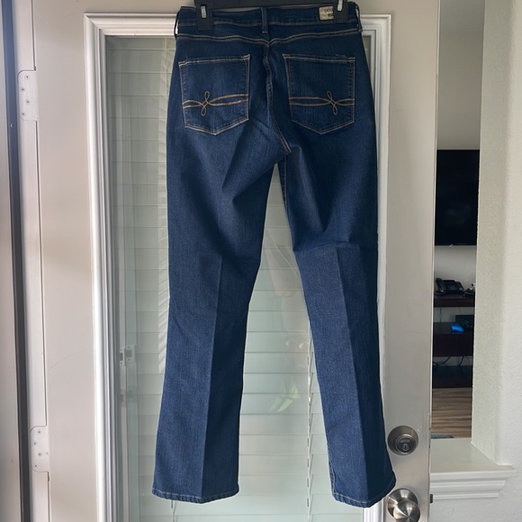 Women’s jeans - Picture 2 of 2